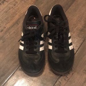 Adidas Samba size 2.5